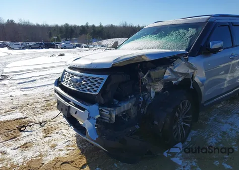 2017 Ford Explorer Platinum z USA, uszkodzony, nr VIN 1FM5K8HT3HGA41802